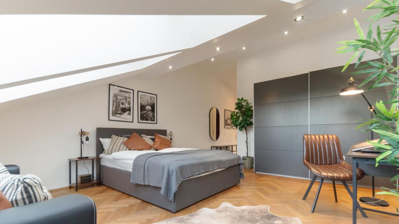 Designer Apartments, 2 Min To U1 Reumannplatz Відень Екстер'єр фото